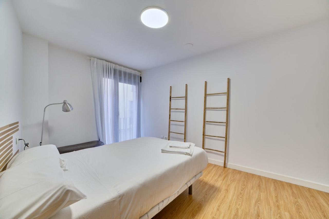 Apartamento El Lobo By Clabao Logrono Bagian luar foto