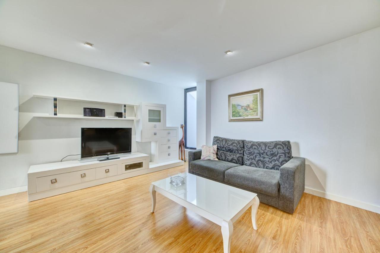 Apartamento El Lobo By Clabao Logrono Bagian luar foto