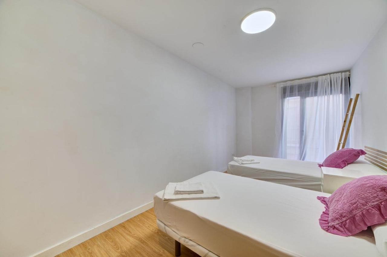 Apartamento El Lobo By Clabao Logrono Bagian luar foto