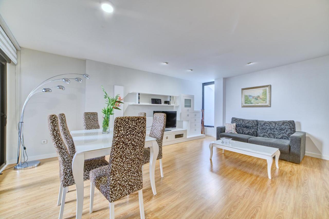 Apartamento El Lobo By Clabao Logrono Bagian luar foto